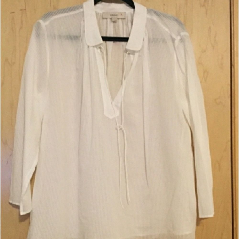 Plait Split Neck blouse - Picture 2 of 8